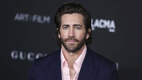 jake gyllenhaal net worth 2021.